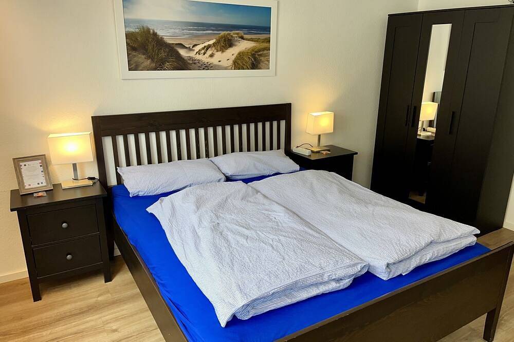Ganze Wohnung, Apartment 2 Einzelbetten(90cm)+Schlafcouch (180cm) in Forchheim (Baden-Württemberg), Rheinstetten