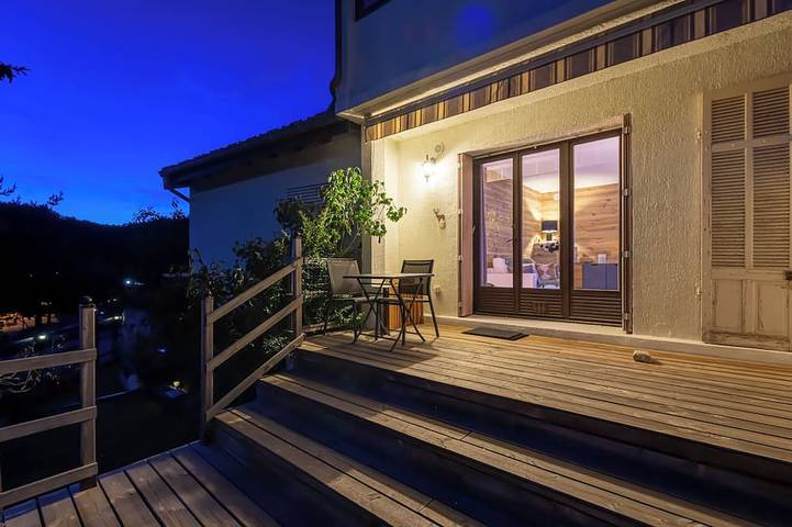 Gîte pour 2 personnes, avec jardin à Gréolières - 4