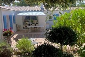 Gîte pour 6 personnes, avec jardin et terrasse dans Plage des Huttes