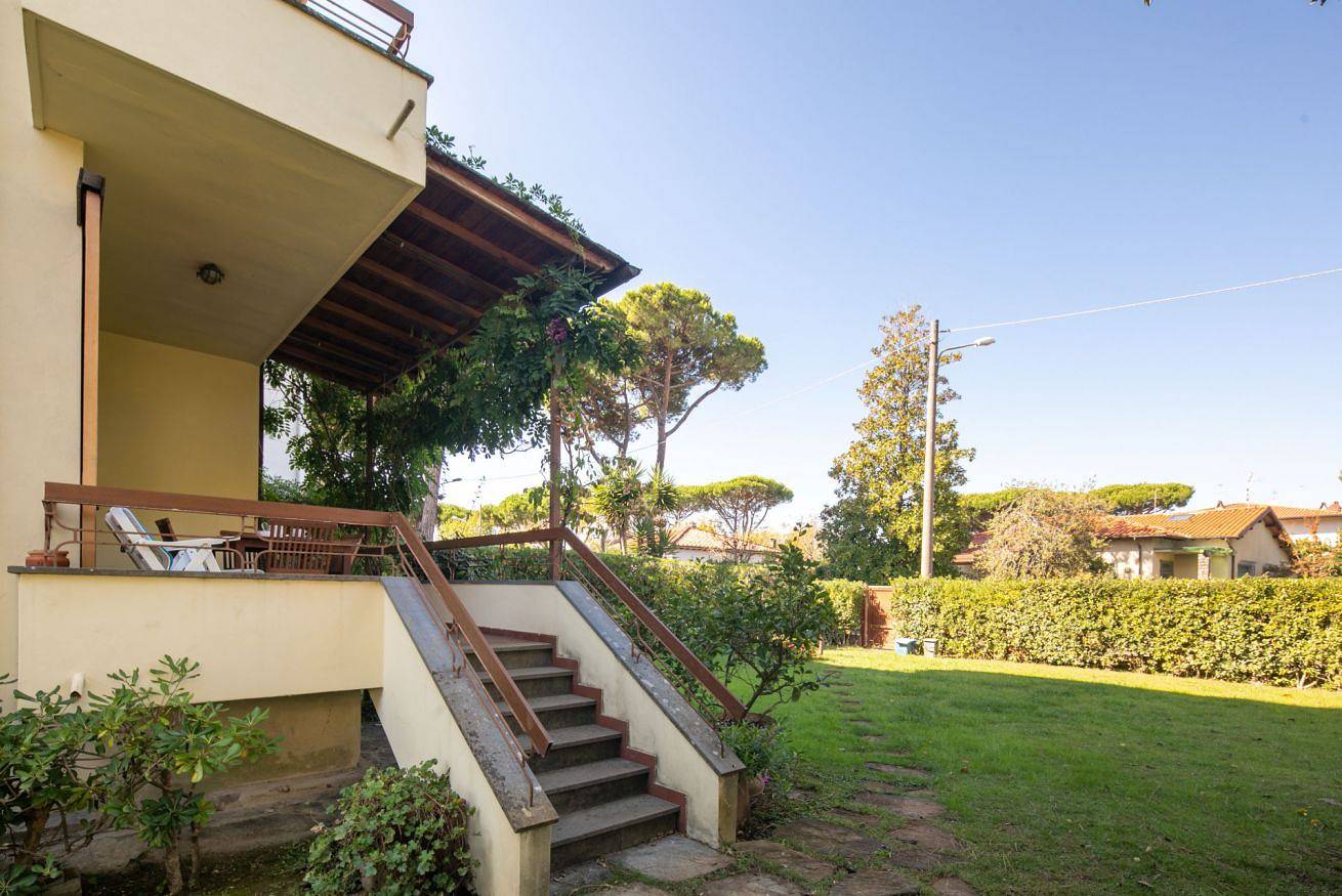 Villa Luia By Mmega in Marina di Pietrasanta, Pietrasanta