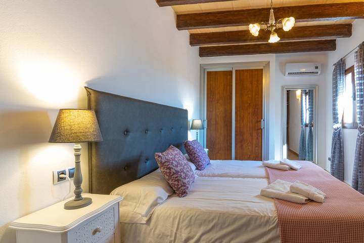 Finca für 34 Personen, mit Balkon und Garten in Sencelles - 4