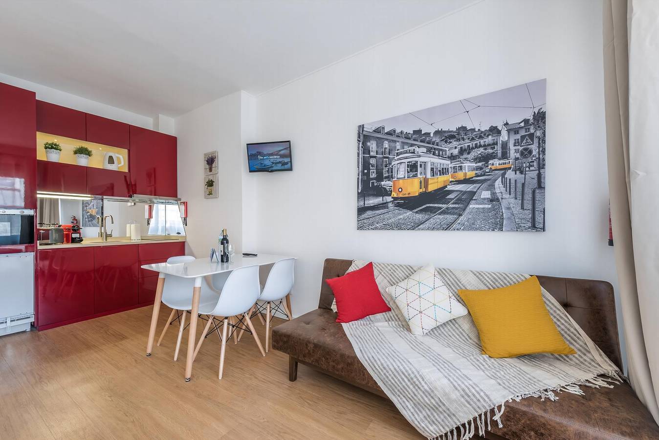 Estudio entero, Guestready - Tejido en colores in Santo Ildefonso, Oporto