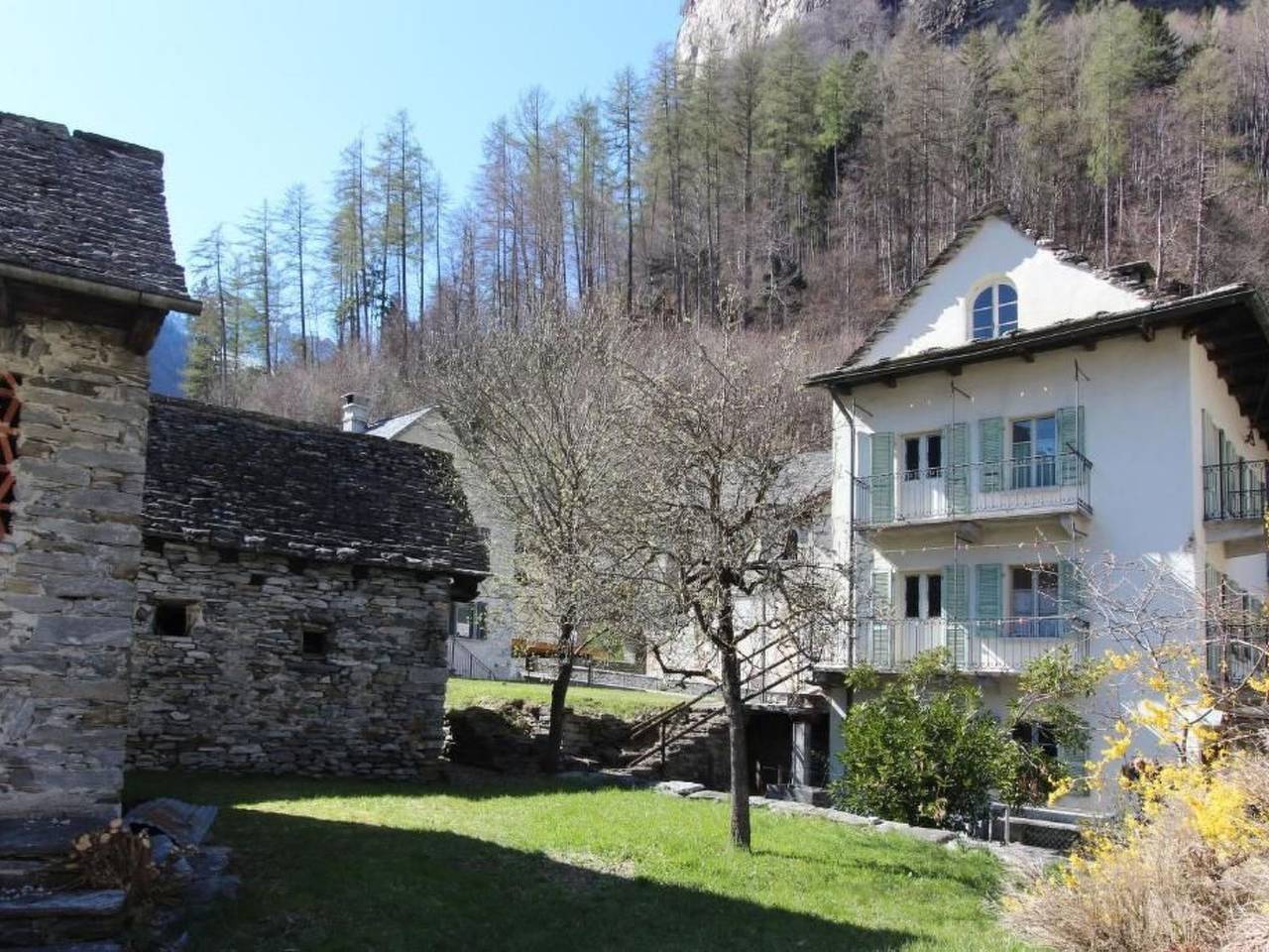 Eva-Ferienhaus in Brione, Tessiner Alpen
