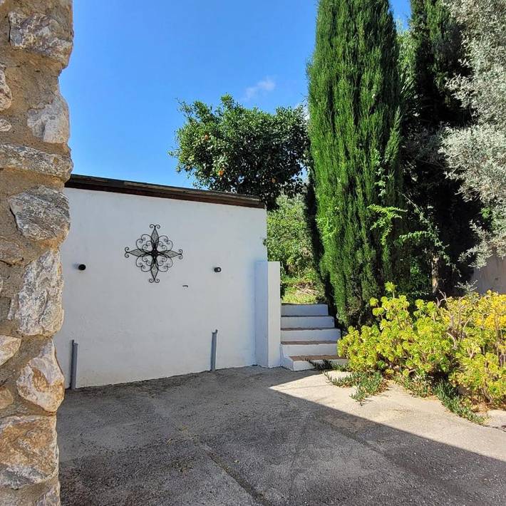 Gîte pour 2 personnes, avec Terrasse et Jardin ainsi que Piscine et Vue à Lanjarón - 2