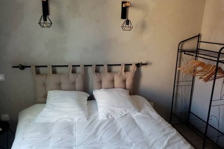 Location de vacances pour 4 personnes, avec terrasse, animaux acceptés à Montaren-et-Saint-Médiers - 3