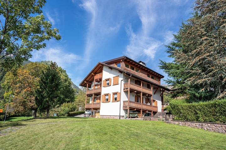 Casa vacanza per 6 persone, con giardino a Tesero