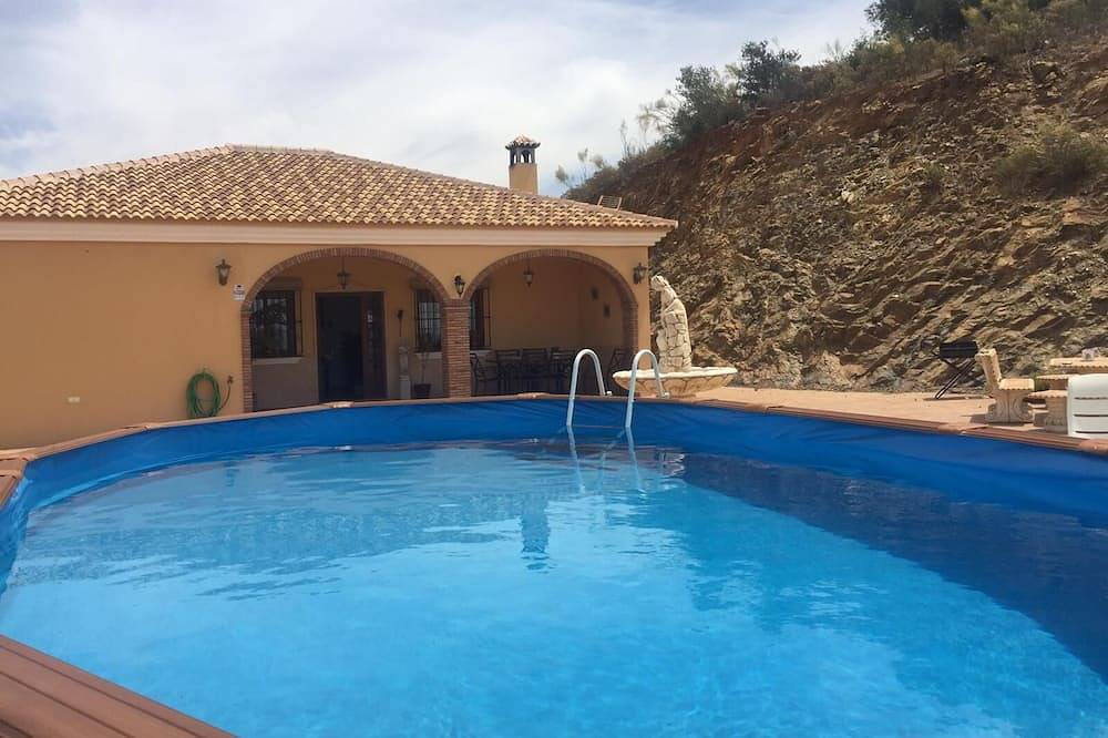 Casa rural Cuatro Vientos, Casabermeja, Andalucia. in Almogía, Provincia de Málaga