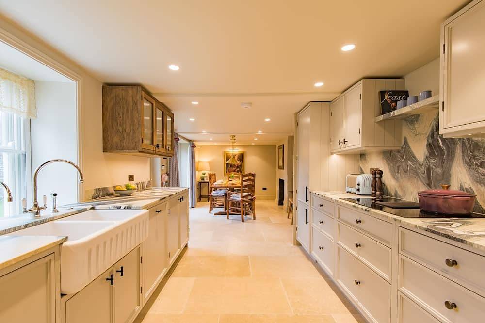 Beach House for 8 People in Deal, Kent