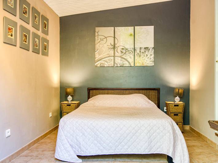 Location de vacances pour 6 personnes, avec terrasse et jardin à Bagnols-en-Forêt - 4