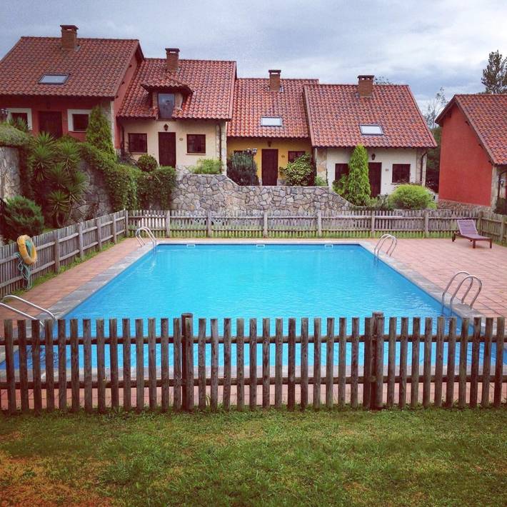 Hotel para 3 personas, con vistas además de piscina y jardín, Se admiten mascotas en Llanes - 4