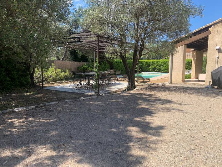 Gîte pour 10 personnes, avec Piscine dans Dentelles de Montmirail - 4