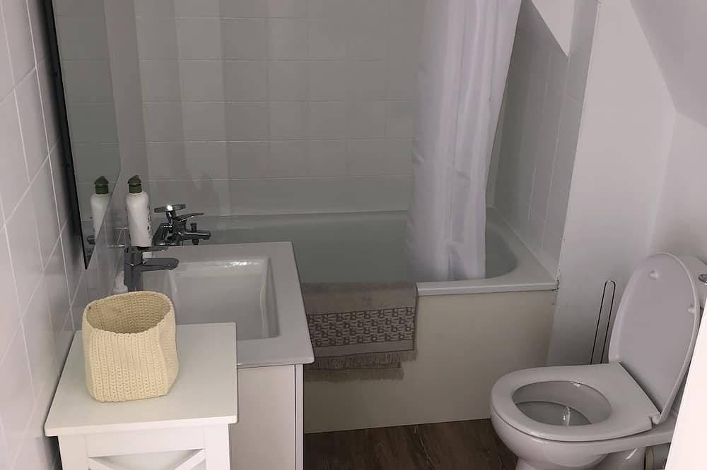 Apartamento entero, Charmant Studio Deauville - 5 min de la Plage Dans Résidence Fermée Avec Parking in Tourgéville, Region de Lisieux
