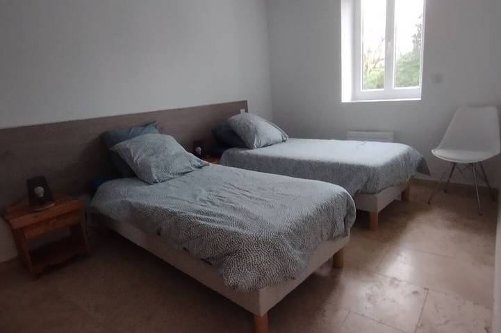 Maison de campagne pour 14 personnes, avec piscine et jardin à Laurac-en-Vivarais - 4