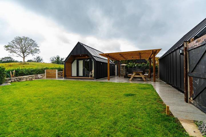 Cottage for 2 people, with hot tub in Northern Ireland