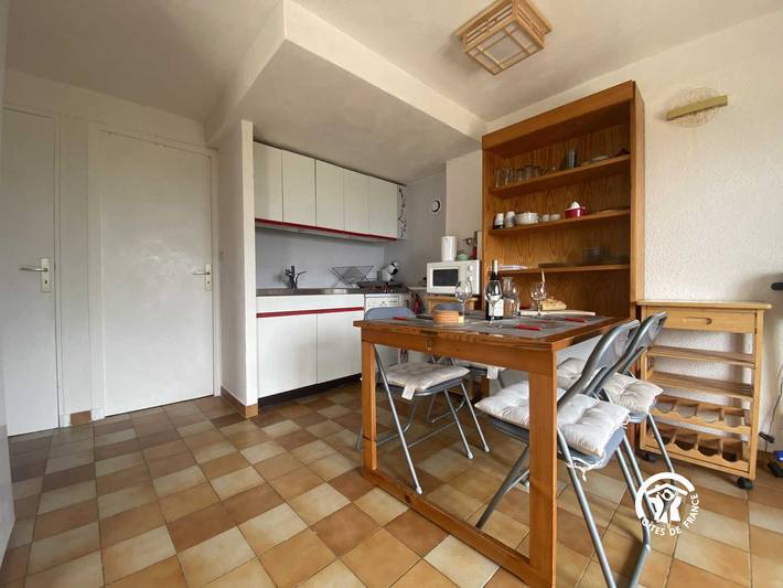 Gîte pour 4 personnes, avec piscine et terrasse à Laroque-des-Albères - 3