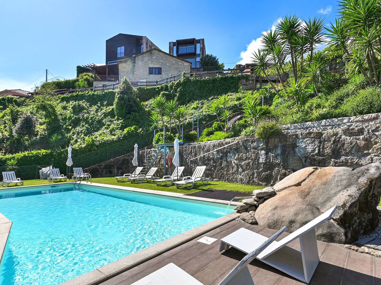 Casas das Olas 1 - Großartige Aussicht, 2 Pools, idealer Ort zum Entspannen und in São Jorge e Ermelo, Distrito de Viana do Castelo