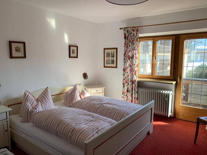 Ferienwohnung für 2 Personen, mit Seeblick und Garten sowie Ausblick in Rottach-Egern - 4