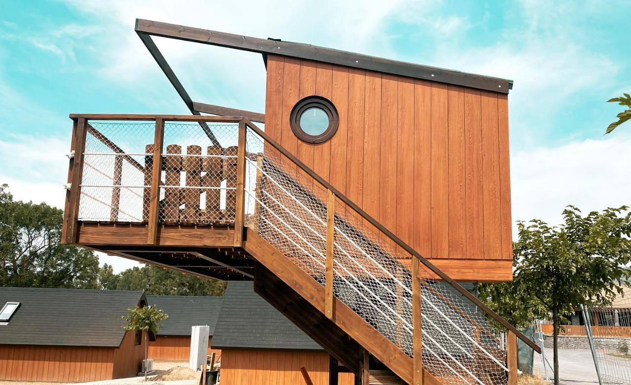 El Arrebol Comfort Camp in Jaca, Pirineo Aragonés