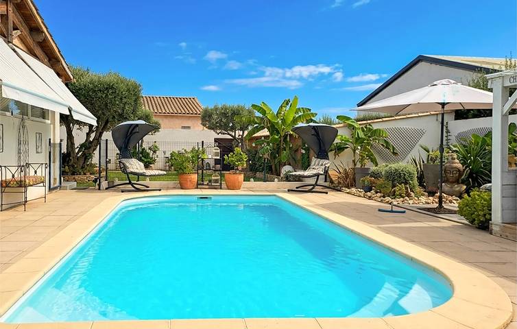 Encantador apartamento de 2 dormitorios con piscina, jardín y wifi cerca de Marguerittes in Marguerittes, Region de Nimes