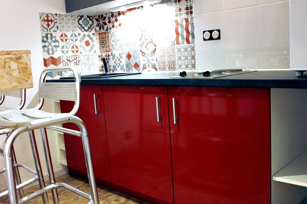 Entire apartment, New studio - downtown in Romans-sur-Isère, Valence region
