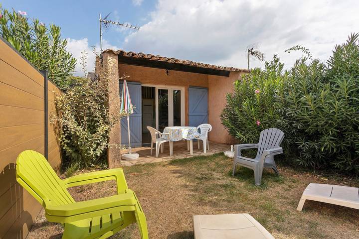 Maison de vacances pour 3 personnes, avec Jardin à Lorgues