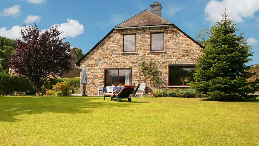 Ferienhaus für 9 Personen, mit Terrasse und Garten, mit Haustier - 1