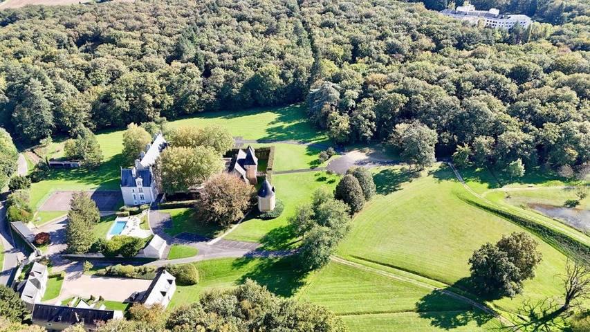 Hôtel pour 2 personnes, avec terrasse et vue ainsi que piscine et jardin à Chissay-en-Touraine - 2