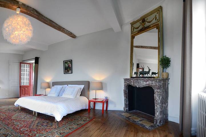Location de vacances pour 12 personnes, avec balcon ainsi que jacuzzi et jardin à Saint-Savin (Hautes-Pyrénées) - 2