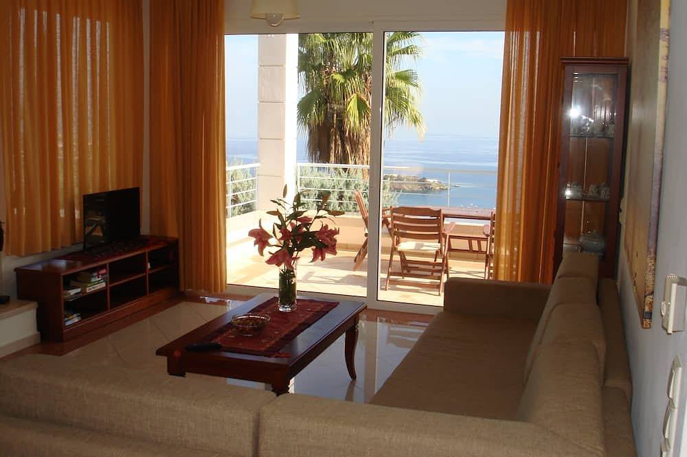 Agnanti Agia Pelagia in Agia Pelagia, Achlada