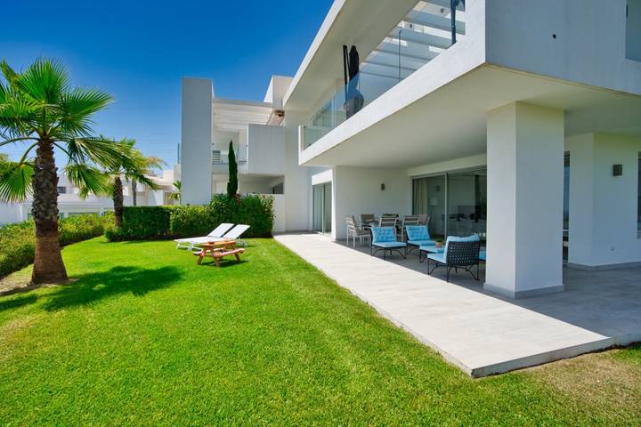 Ganze Wohnung, Stylish 3-Bed Apartment | Alcazaba Lagoon in Alcazaba Lagoon, Casares