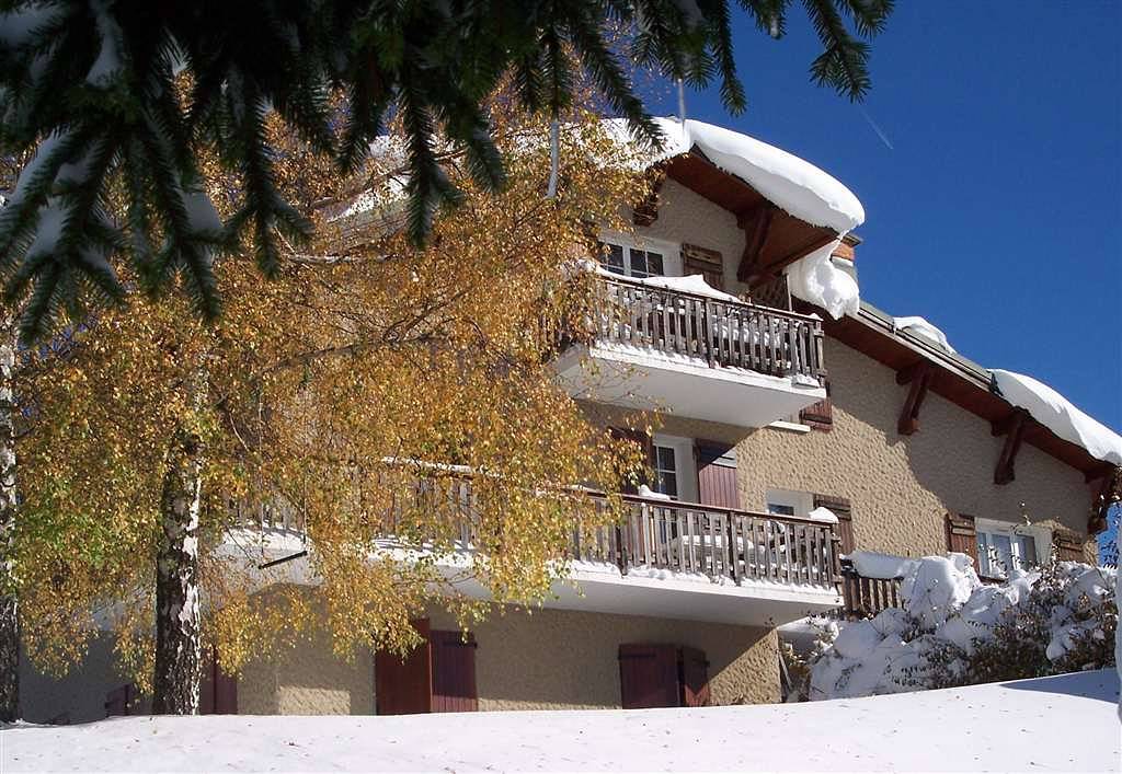 Gîte confortable avec parking, jardin et chauffage, à proximité des remontées mécaniques et de la station de ski in Corrençon-en-Vercors, Parc naturel régional du Vercors