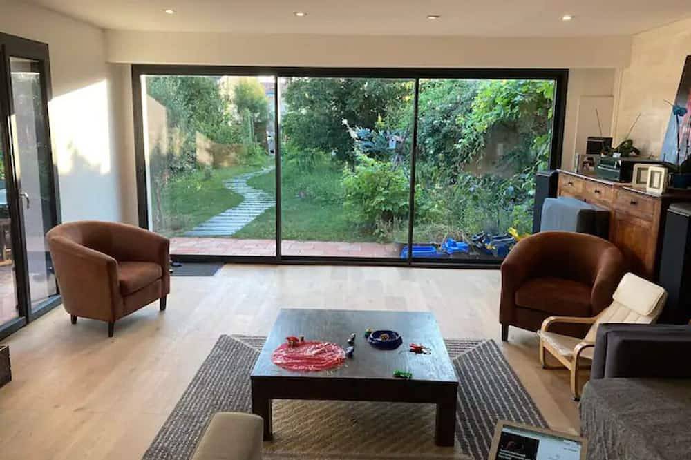 Maison au Calme Avec Jardin - Proche Gare Bordeaux in Bègles, Región de Burdeos
