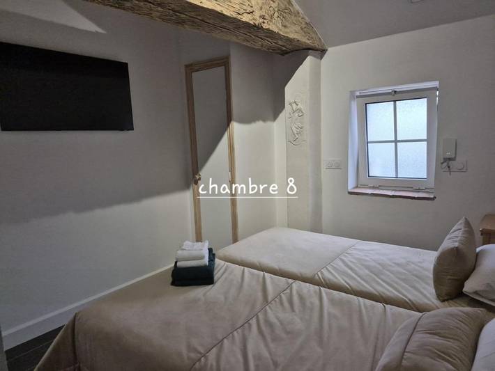 Hôtel pour 3 personnes, avec Terrasse à Aiguillon - 2