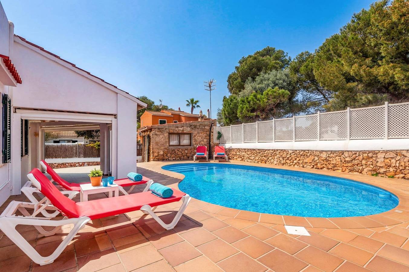 Villa pour 3 personnes avec jardin in Cala Blanca, Ciutadella