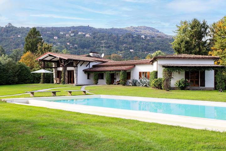 Villa für 8 Personen, mit Garten und Seeblick am Lago Maggiore