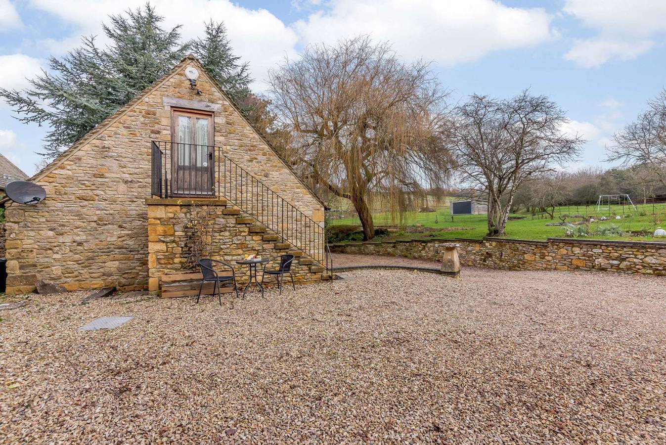 Log Cabin for 2 People in Bourton-on-the-Water, The Cotswolds