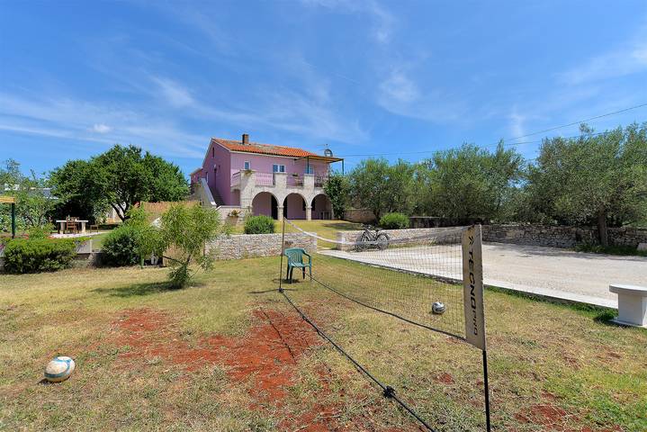 Location de vacances pour 16 personnes, avec piscine et balcon à Vodnjan - 4