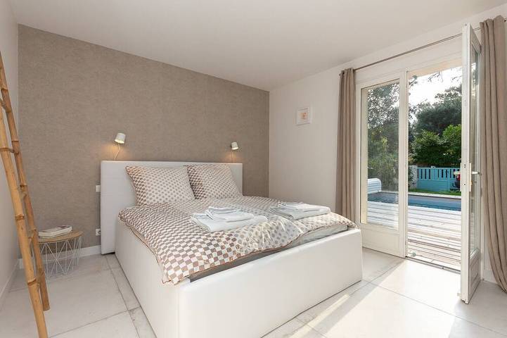Villa Takamira -beheizter Pool und großer Garten unweit von Golfplatz und Strand in Hossegor, Côte d’Argent