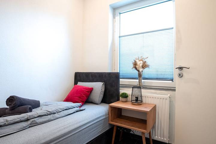 Ferienwohnung für 4 Personen, mit Garten und Terrasse sowie Whirlpool in Recklinghausen - 2