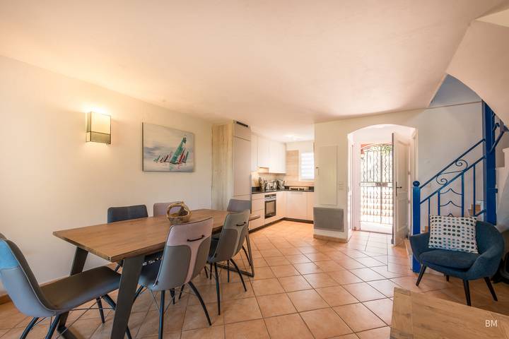 Gîte pour 6 personnes, avec Piscine à Roquebrune-sur-Argens - 2