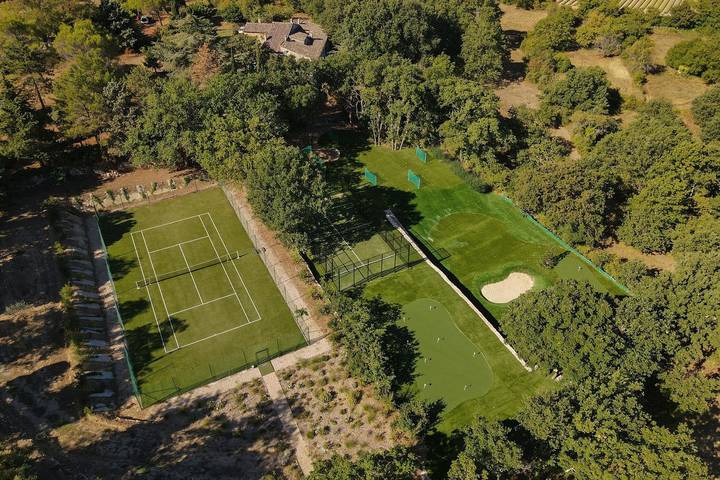 Location de vacances pour 15 personnes, avec jardin et terrasse à Lacoste - 2