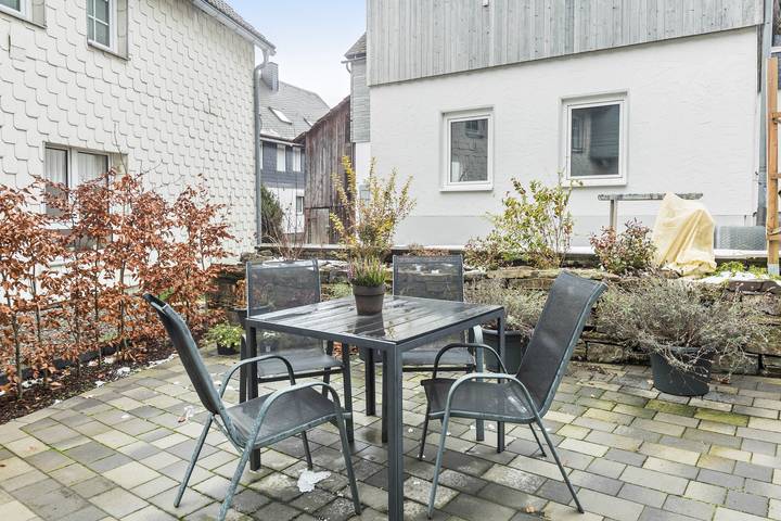 Geheel appartement, Vakantieappartement voor 3 personen met tuin in Usseln, Willingen
