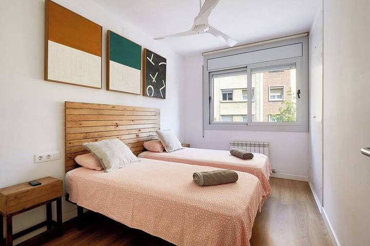 Ferienhaus für 8 Personen, mit Balkon in Barcelona - 3