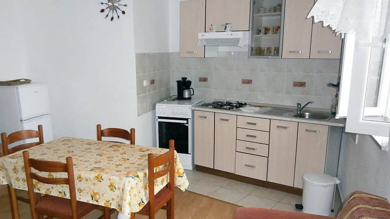 Geheel vakantieappartement, Ferienwohnung für 5 Personen (57 m²) in Valun in Valun, Cres