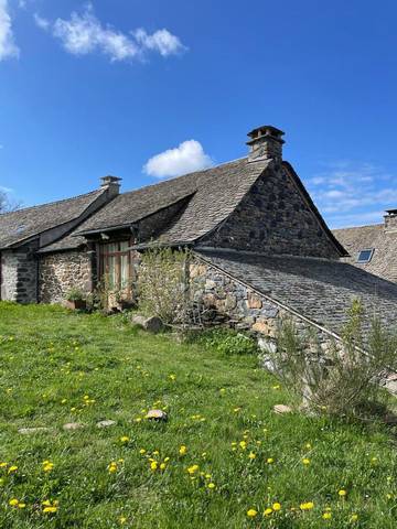 Gîte pour 4 personnes, avec vue à Saint-Chély-d'Aubrac