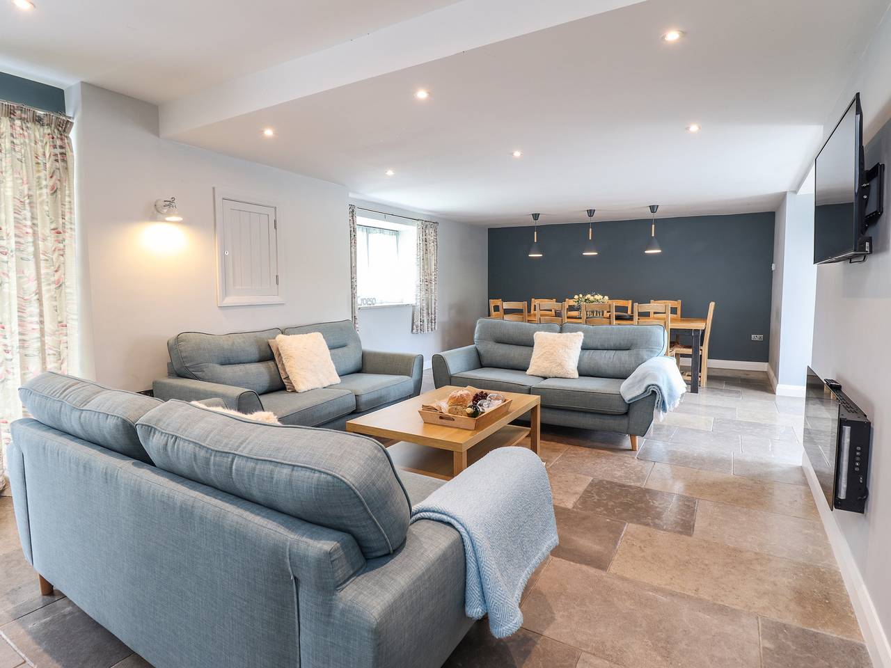 Ysgubor Tyddyn Isaf in Denbighshire