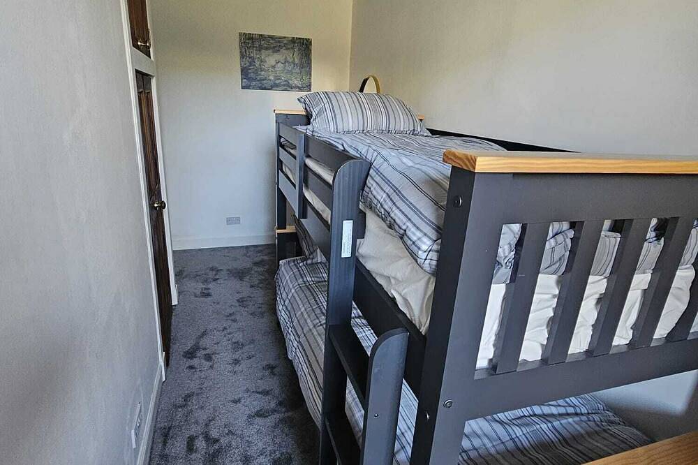Entire apartment, Spacious Family Apartment – Comfortable Stay for All Ages in Dunfermline, Fife region