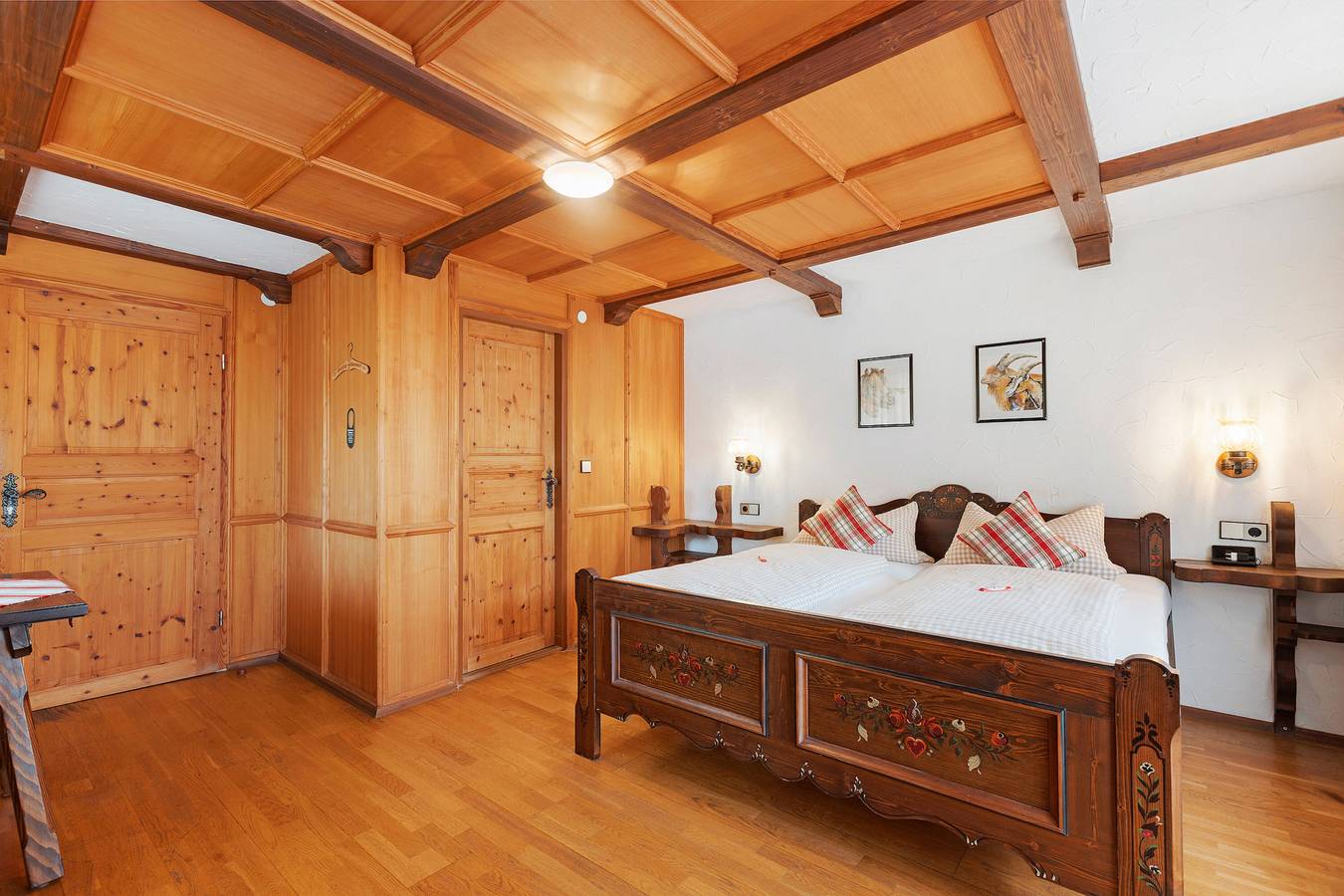 Ampia camera doppia con giardino comune, balcone e Wi-Fi in Tennenbronn, Schramberg