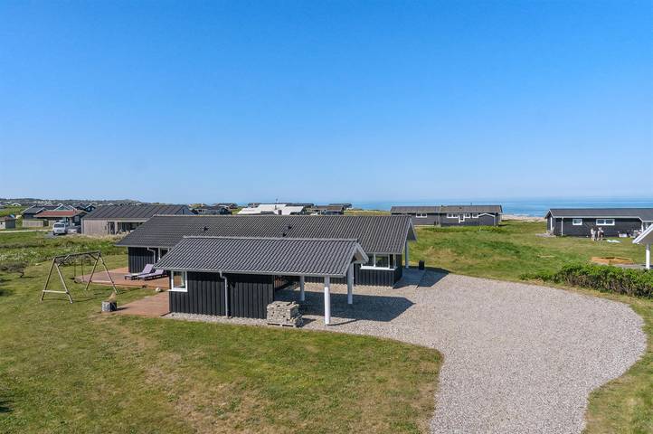 Ferienhaus für 8 Personen, mit Terrasse und Whirlpool sowie Sauna in Nørlev Strand - 2