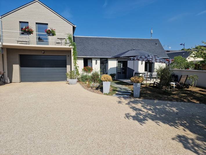 Gîte pour 2 personnes, avec terrasse et jardin